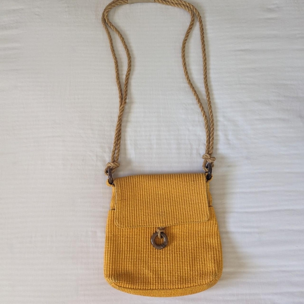David Dart yellow crossbody w/rope strap and tortoise shell closure